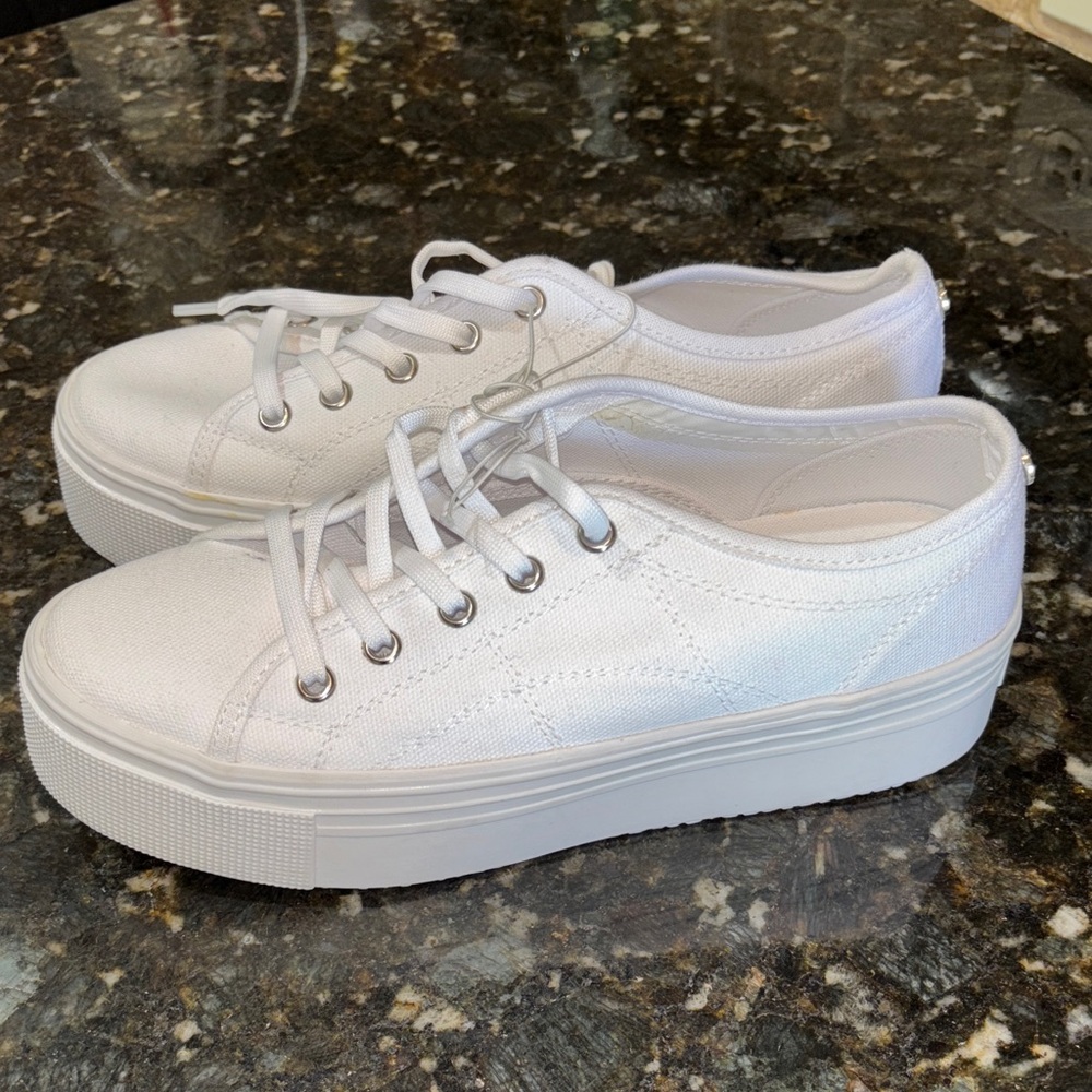 New Steve Madden Emmi Platform Sneakers size  9